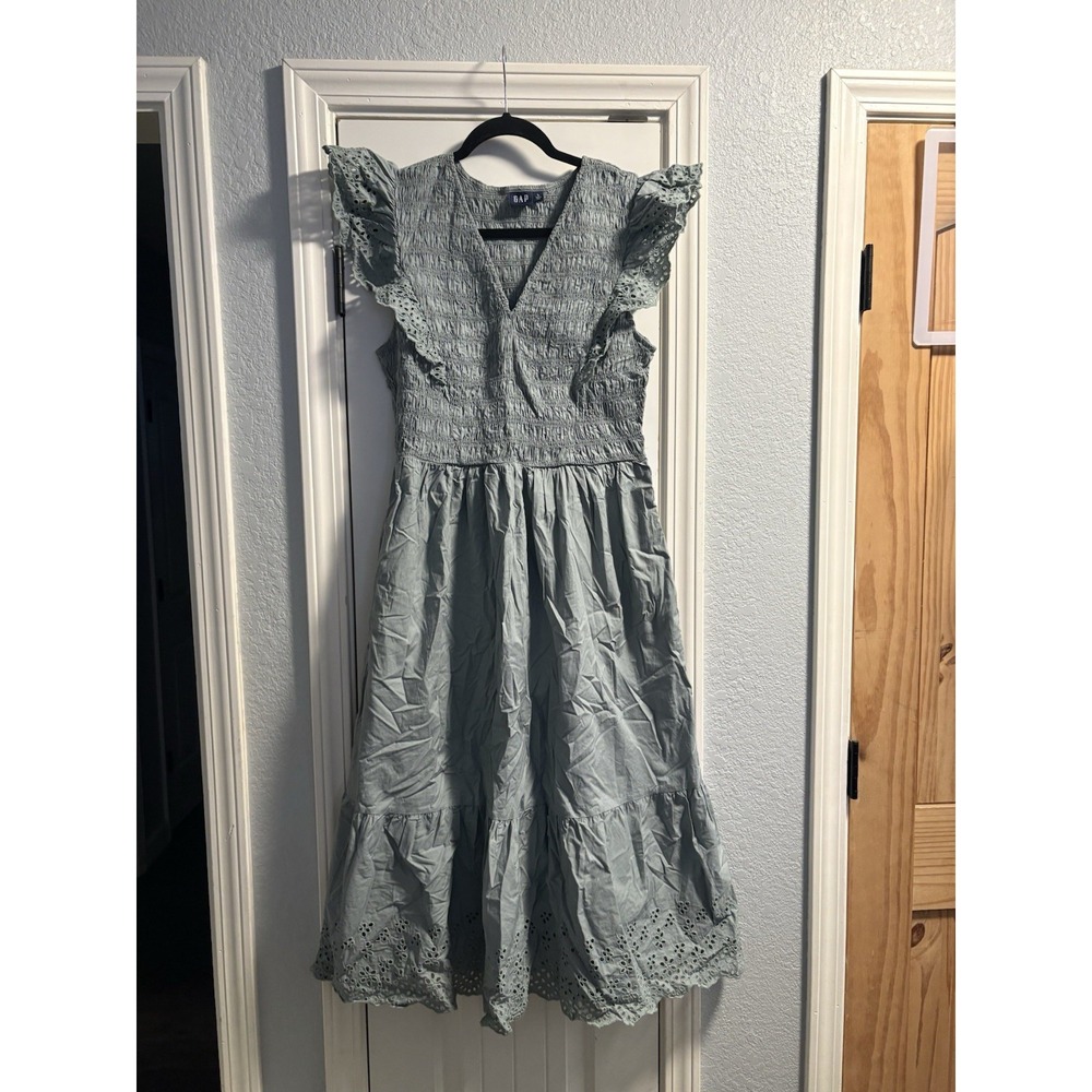 Gap Midi Dress Womens L Blue Smocked Eyelet Flutter Sleeve Tiered Cotton V-Neck